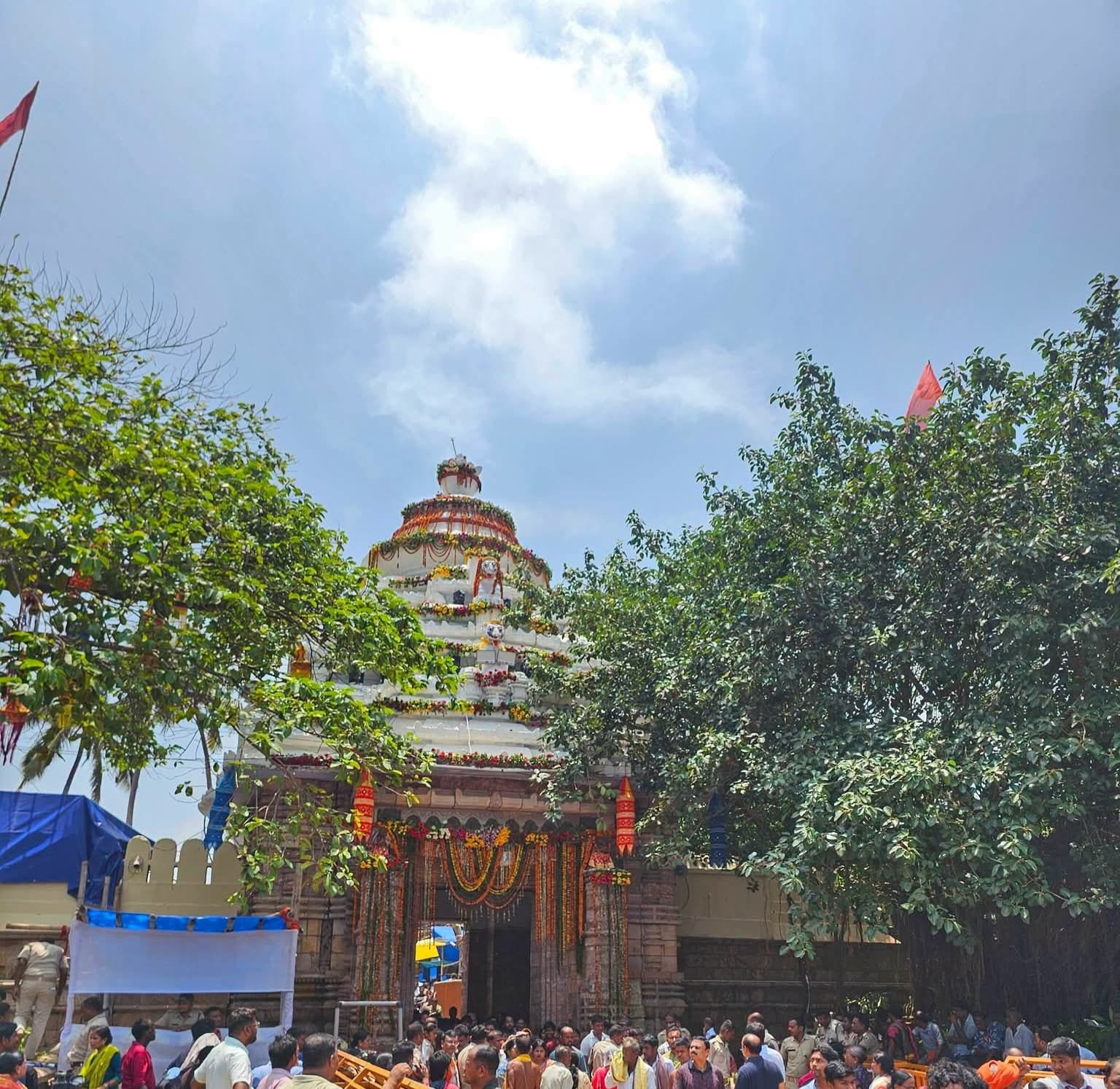 ଶ୍ରୀଗୁଣ୍ଡିଚା ମନ୍ଦିରରେ ଭକ୍ତଙ୍କ ଭିଡ଼