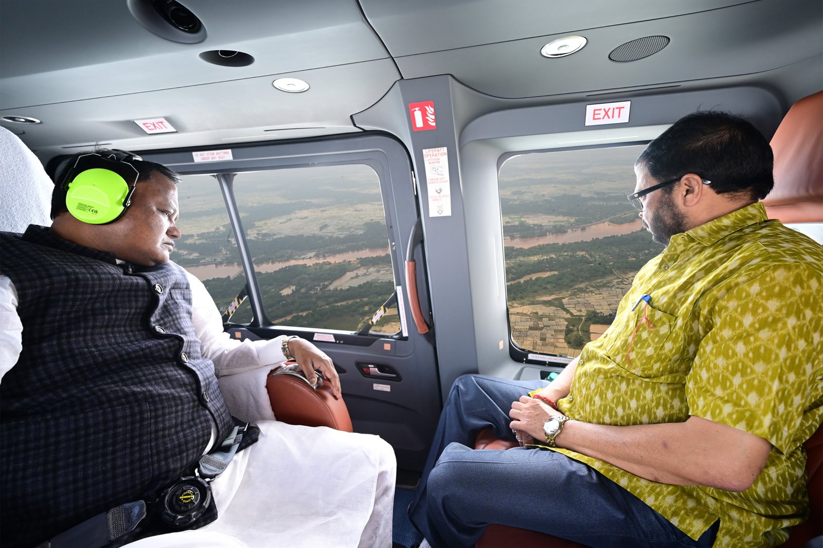 ମୁଖ୍ୟମନ୍ତ୍ରୀ ମୋହନ ଚରଣ ମାଝୀ ଆକାଶମାର୍ଗରୁ ବନ୍ୟାସ୍ଥିତି ଅନୁଧ୍ୟାନ କରିଛନ୍ତି